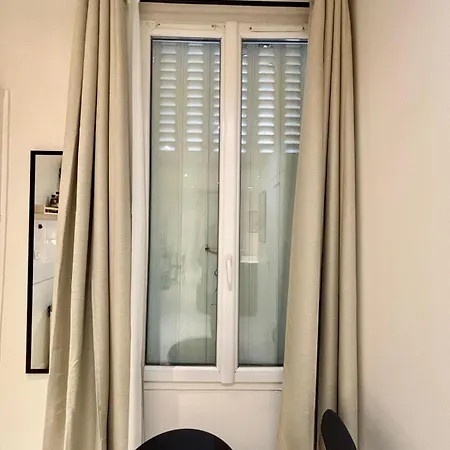 Spacious Flat 10 Mins From Paris Διαμέρισμα