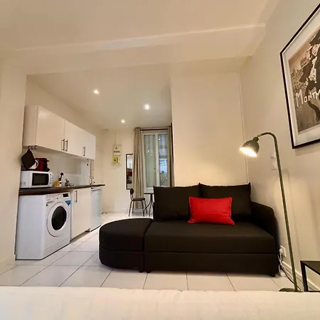 Spacious Flat 10 Mins From Paris Saint-Ouen (Seine-Saint-Denis)