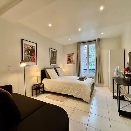 Διαμέρισμα Spacious Flat 10 Mins From Paris *