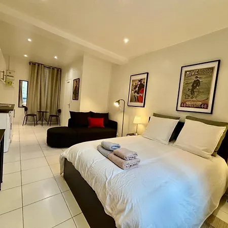 Διαμέρισμα Spacious Flat 10 Mins From Paris