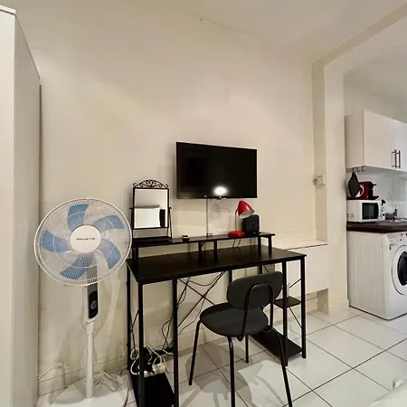 Spacious Flat 10 Mins From Paris Apartamento