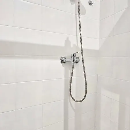 Spacious Flat 10 Mins From Paris Saint-Ouen (Seine-Saint-Denis)