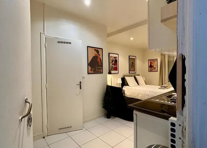 Spacious Flat 10 Mins From Paris Apartman