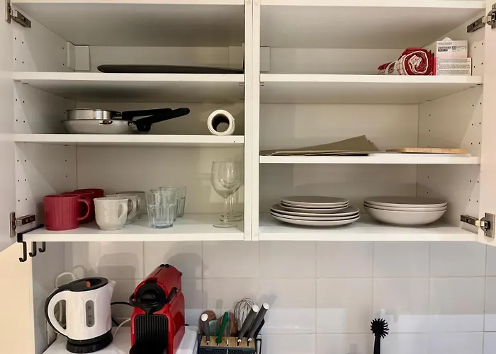 Spacious Flat 10 Mins From Paris Saint-Ouen (Seine-Saint-Denis)