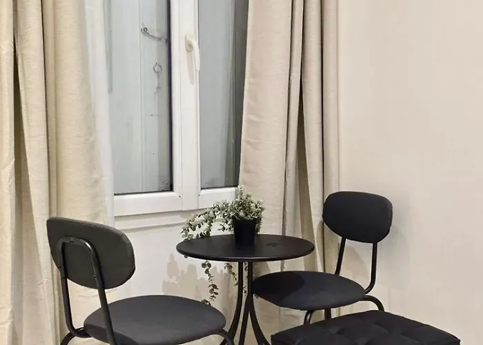 Spacious Flat 10 Mins From Paris